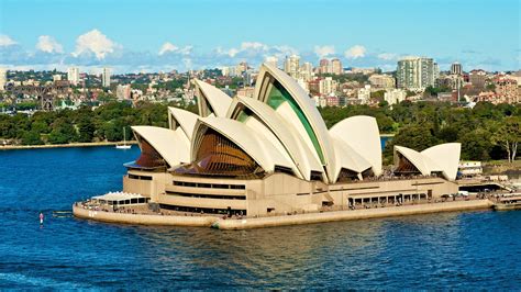 best cities to visit in australia.